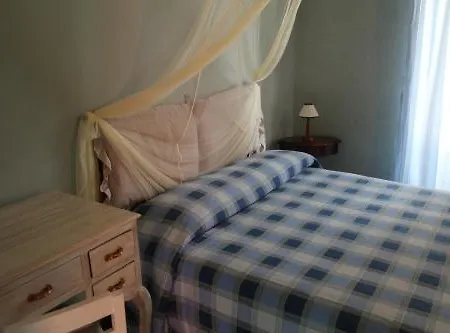 Porta Santa Maria Hotel Busca