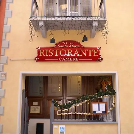 Porta Santa Maria