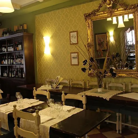 Hotel Porta Santa Maria Busca