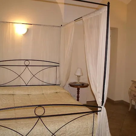 Porta Santa Maria 3*