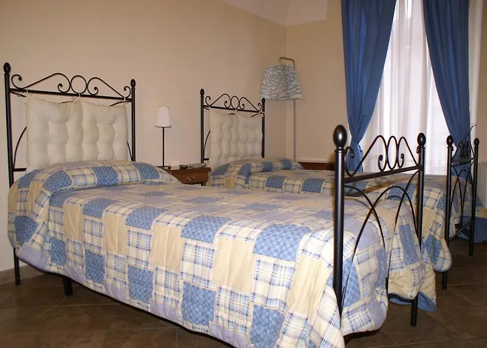 Porta Santa Maria Hotel Busca